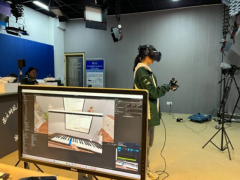 南京市科利华中学正在初一开设32课时笼盖3000余